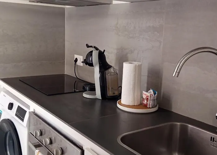 Dimora Iosto ساساري