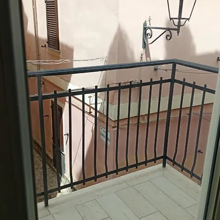 Dimora Iosto アパート